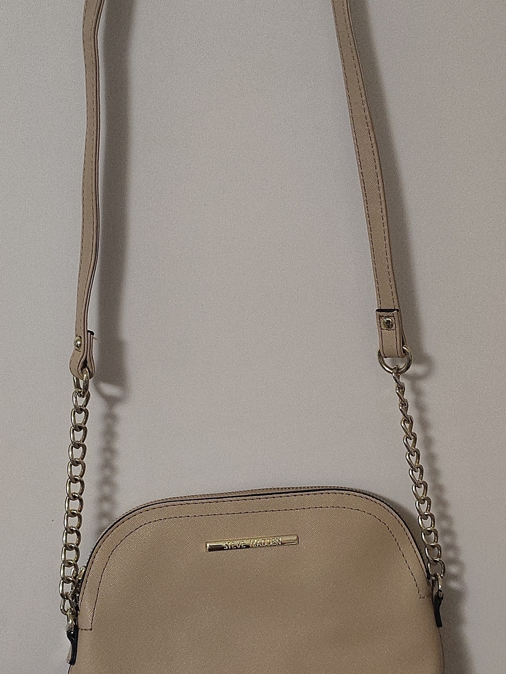 Steve Madden Beige Crossbody Bag with Gold Chain